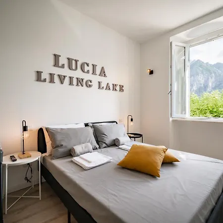 Renzo & Lucia Lakefront With Stunning Views Of Appartamento Malgrate