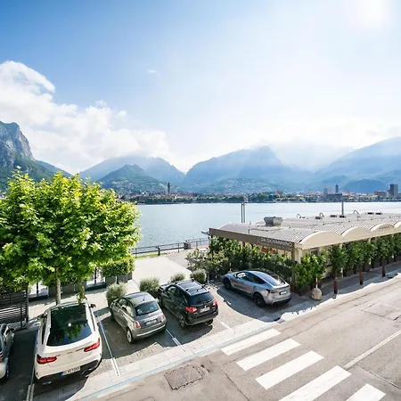 Renzo & Lucia Lakefront With Stunning Views Of Appartamento